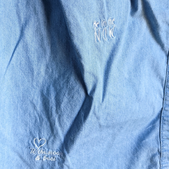 CASTRO JEANS🔥 Denim Chambray Western Button-up Top Embroidered Quotes 6 Euro 38 - Picture 7 of 8